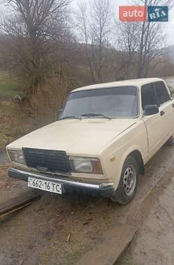 Седан ВАЗ 2107 1989 в 