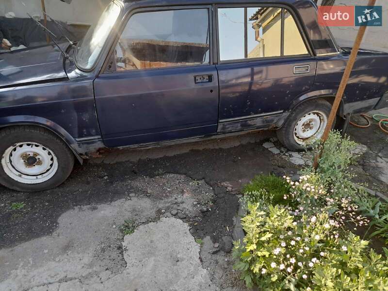 Седан ВАЗ / Lada 2107 1992 в Запоріжжі