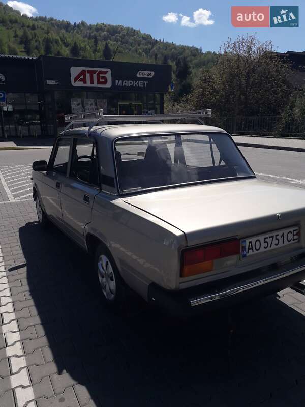 Седан ВАЗ / Lada 2107 2007 в Рахове фото 4 Седан ВАЗ / Lada 2107 2007 в Рахове