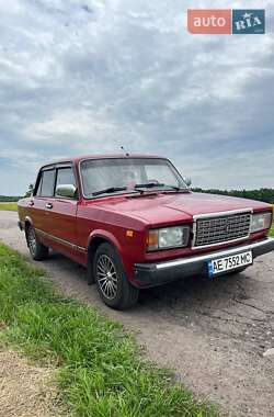 Седан ВАЗ 2107 1987 в Золотоноші