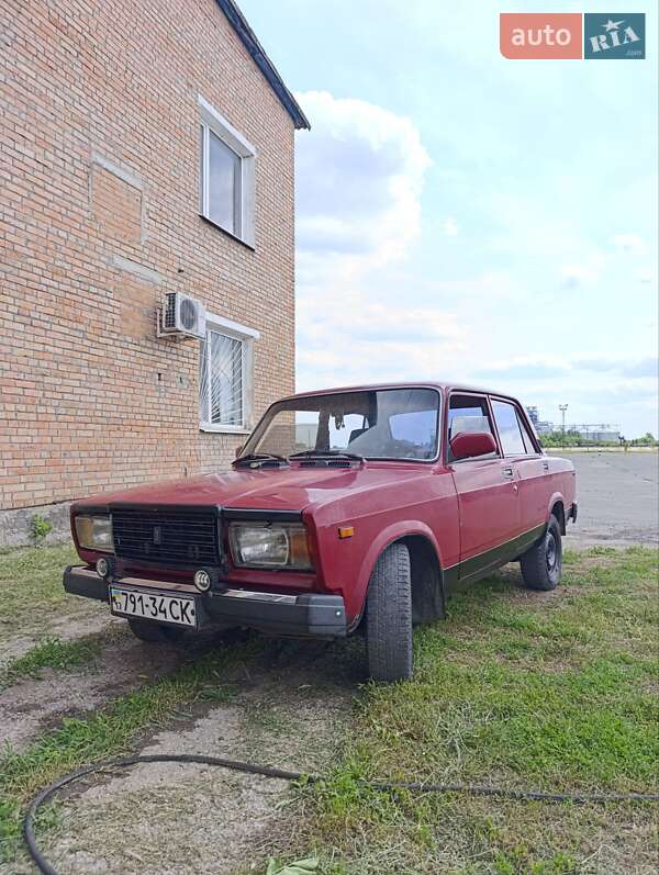 Седан ВАЗ 2107 1990 в 