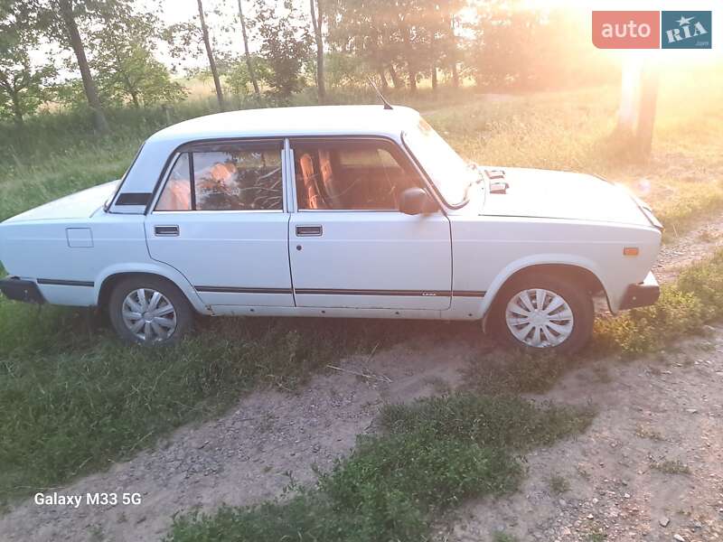Седан ВАЗ / Lada 2107 2005 в Жмеринці фото 3 Седан ВАЗ / Lada 2107 2005 в Жмеринці