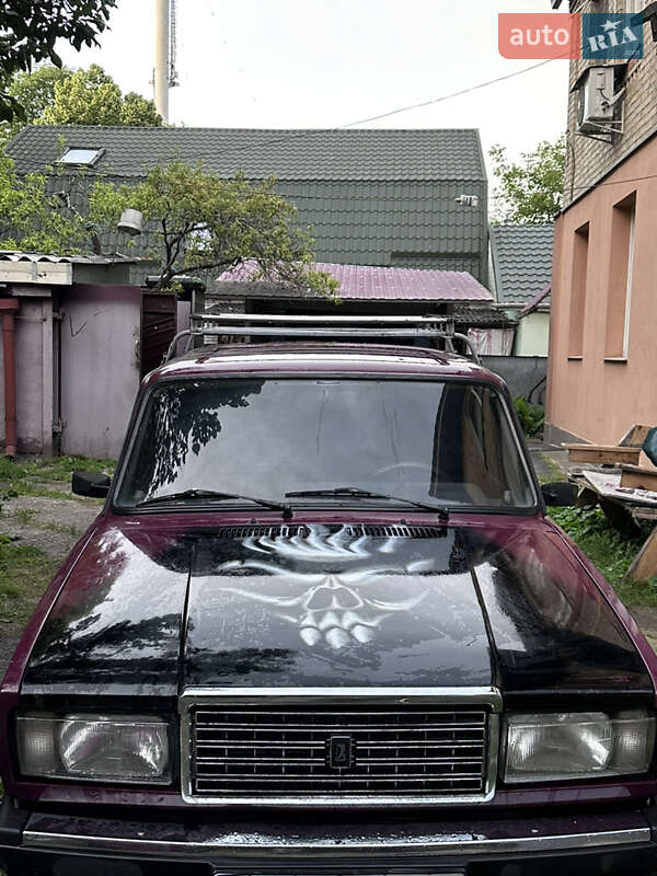 Седан ВАЗ 2107 2004 в 