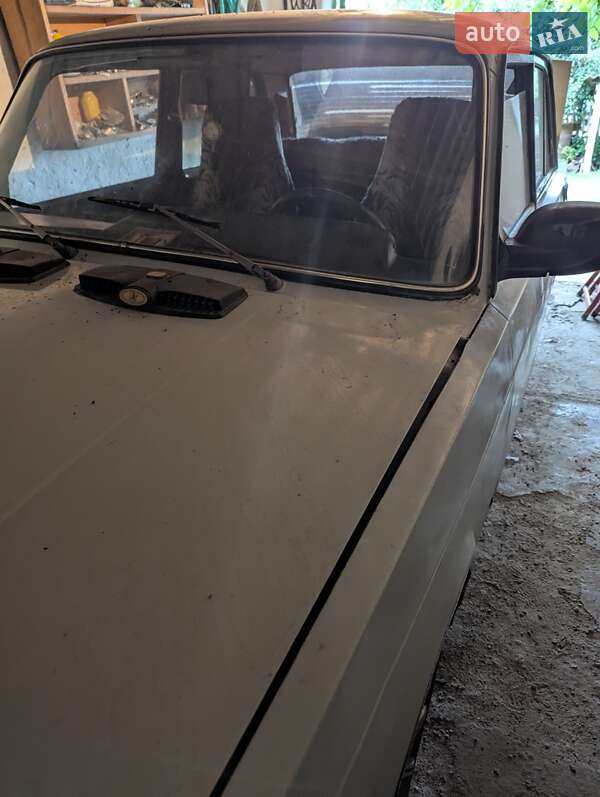 Седан ВАЗ / Lada 2107 1990 в Ободівці