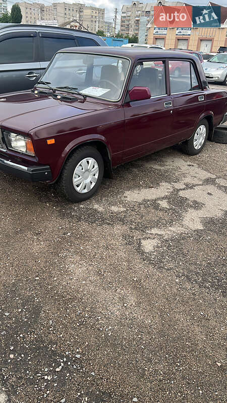 Седан ВАЗ / Lada 2107 2008 в Черкассах