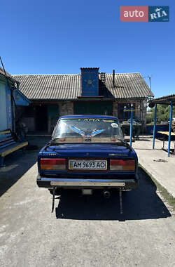 Седан ВАЗ 2107 1989 в 