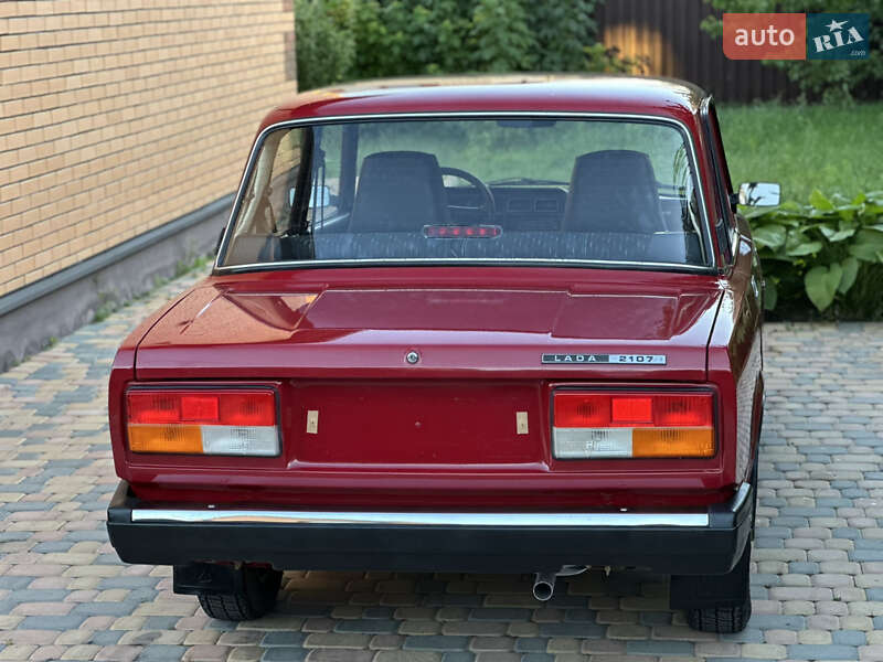 Седан ВАЗ / Lada 2107 2008 в Виннице