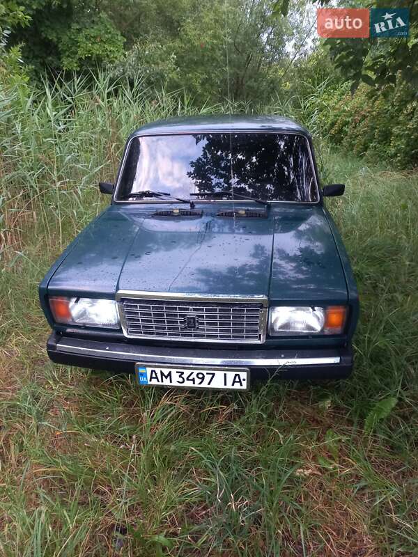 Седан ВАЗ / Lada 2107 2006 в Бердичеве