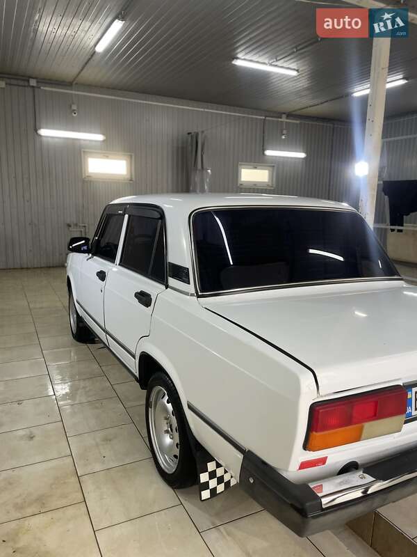 Седан ВАЗ / Lada 2107 2007 в Одессе