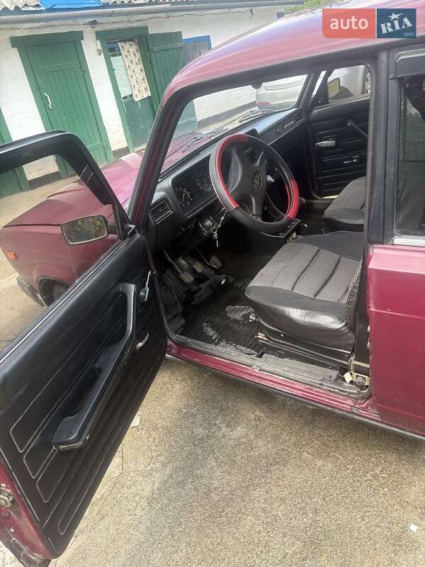 Седан ВАЗ / Lada 2107 2001 в Золотоноше