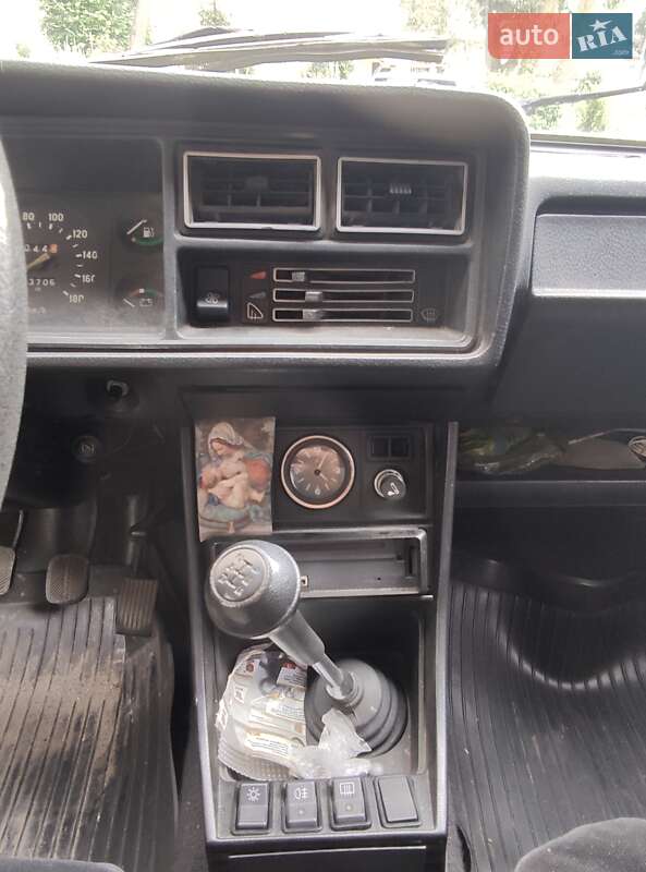 Седан ВАЗ / Lada 2107 2000 в Тернополе