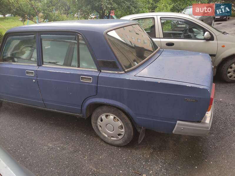 Седан ВАЗ / Lada 2107 2000 в Тернополе