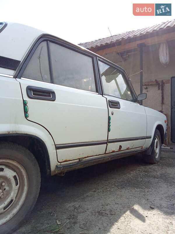 Седан ВАЗ / Lada 2107 1989 в Львове
