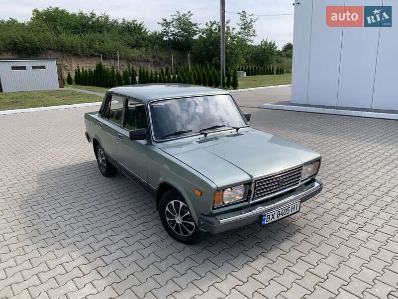 Седан ВАЗ / Lada 2107 2006 в Калиновке