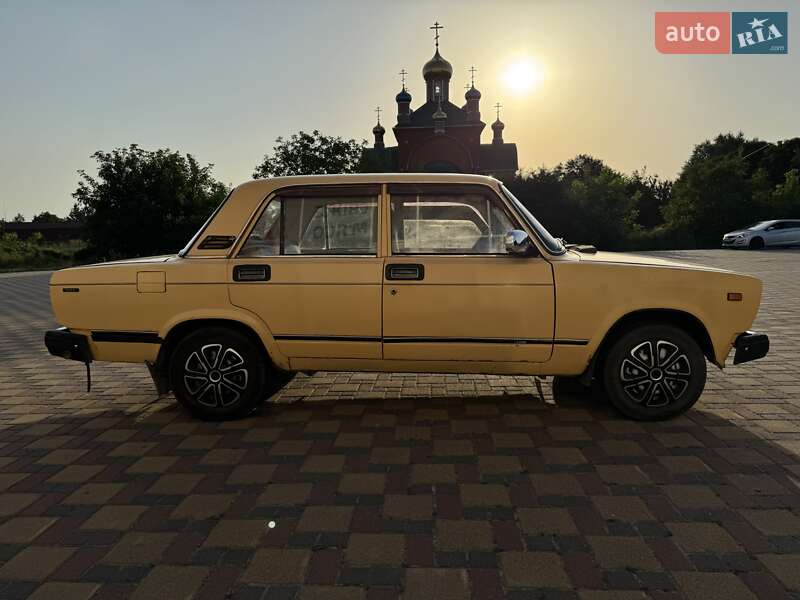 Седан ВАЗ / Lada 2107 1988 в Гайсине фото 2 Седан ВАЗ / Lada 2107 1988 в Гайсине