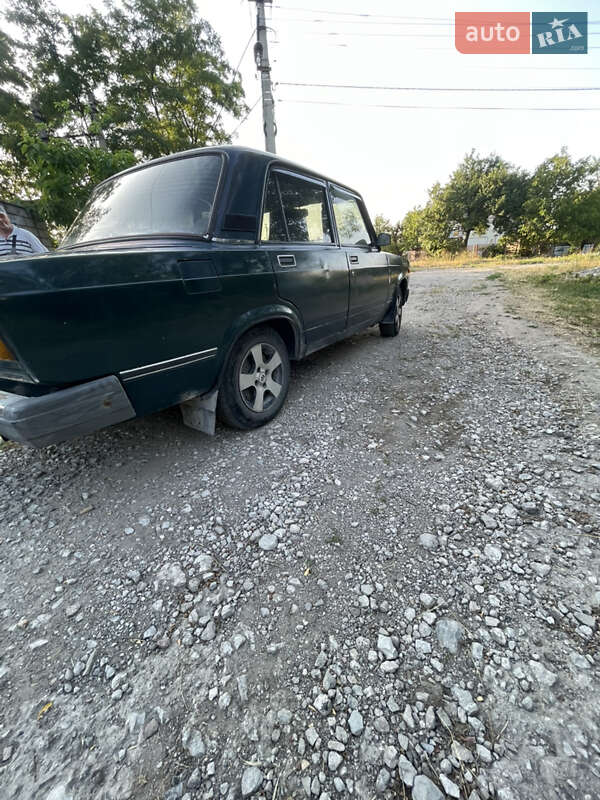Седан ВАЗ / Lada 2107 2005 в Кам'янському