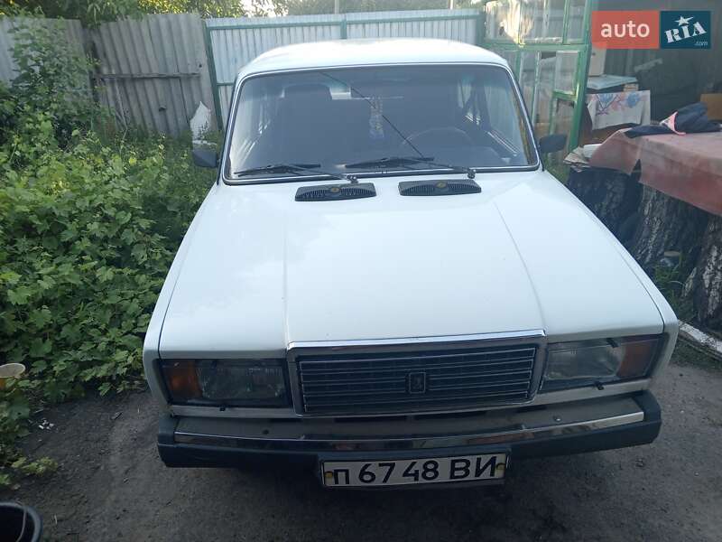 Седан ВАЗ 2107 1988 в 