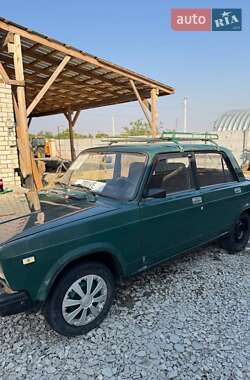 Седан ВАЗ / Lada 2107 1998 в Николаеве