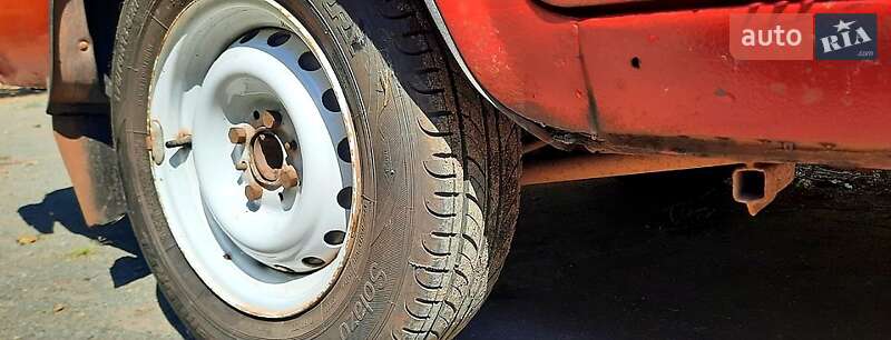 Седан ВАЗ / Lada 2107 1994 в Кривом Роге