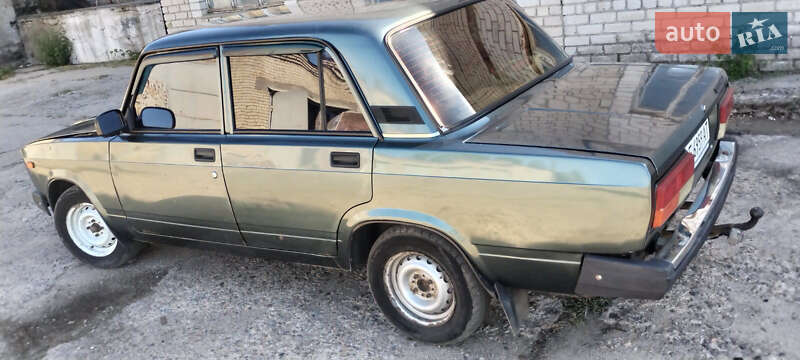 Седан ВАЗ / Lada 2107 2010 в Николаеве