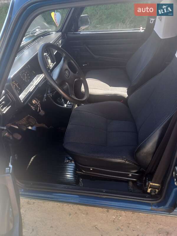 Седан ВАЗ / Lada 2107 2001 в Славутиче