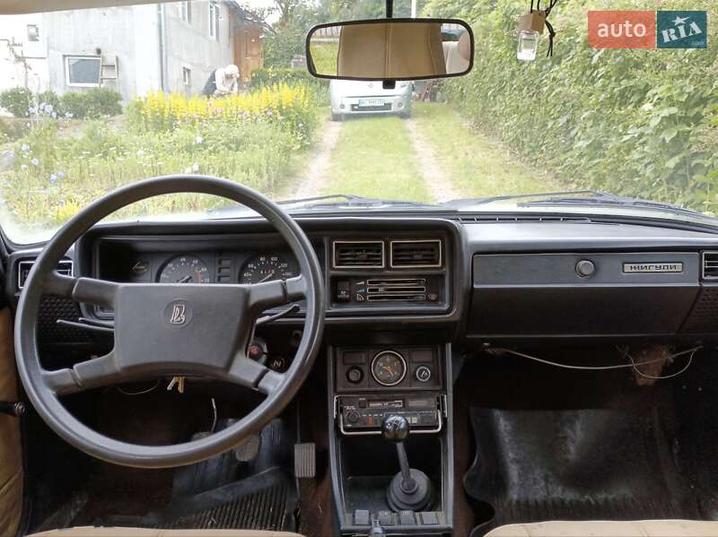 Седан ВАЗ / Lada 2107 1989 в Львове