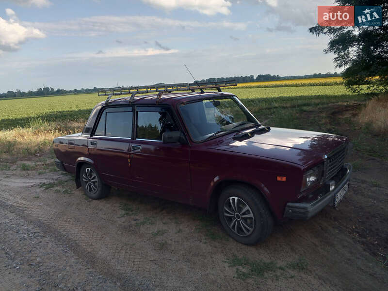 Седан ВАЗ / Lada 2107 2002 в Полтаве