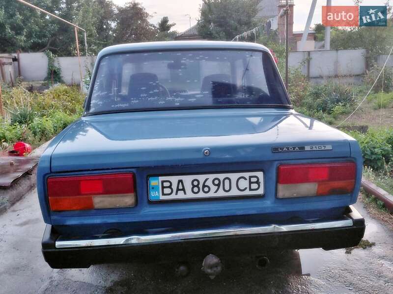 Седан ВАЗ / Lada 2107 2005 в Кропивницком