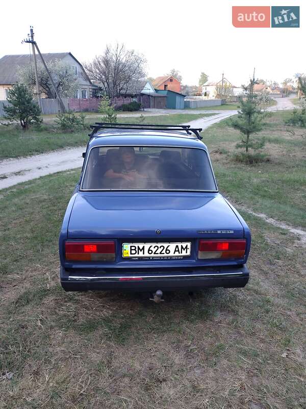 Седан ВАЗ / Lada 2107 2005 в Лебедине