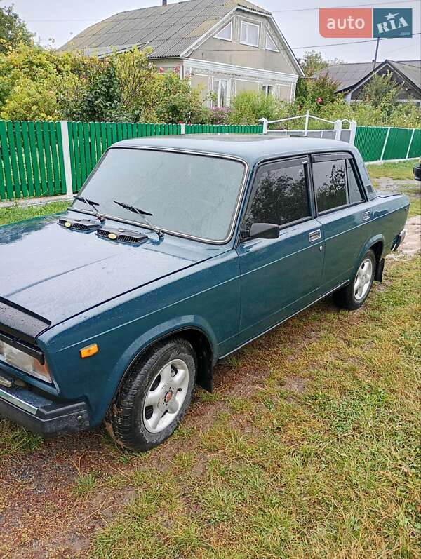 Седан ВАЗ / Lada 2107 1997 в Ярмолинцях фото 10 Седан ВАЗ / Lada 2107 1997 в Ярмолинцях