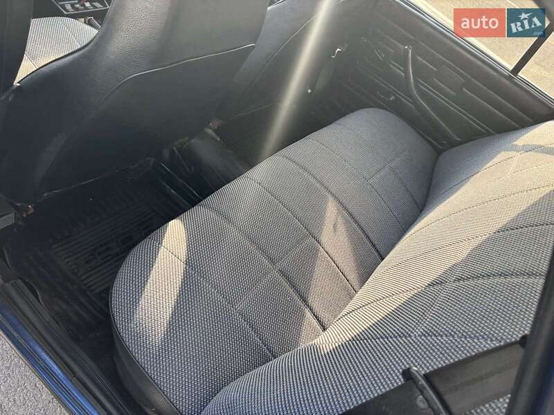 Седан ВАЗ / Lada 2107 2007 в Чернигове