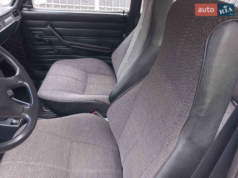 Седан ВАЗ / Lada 2107 2003 в Сторожинце фото 6 Седан ВАЗ / Lada 2107 2003 в Сторожинце