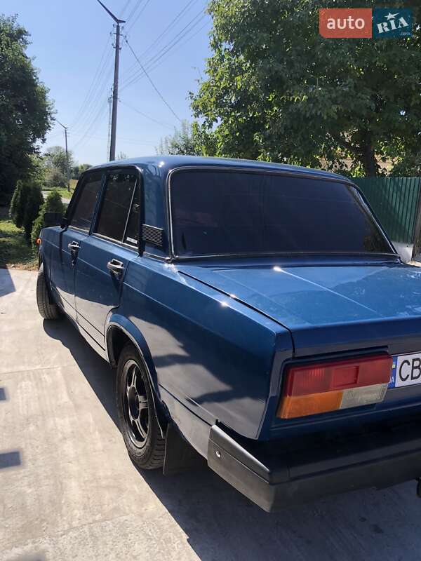 Седан ВАЗ / Lada 2107 2008 в Борзне