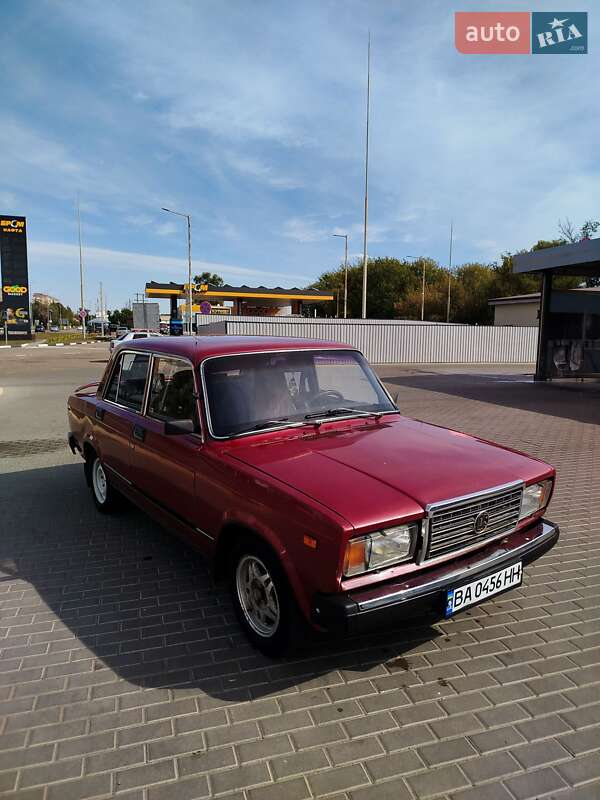 Седан ВАЗ / Lada 2107 1986 в Александрие фото 10 Седан ВАЗ / Lada 2107 1986 в Александрие