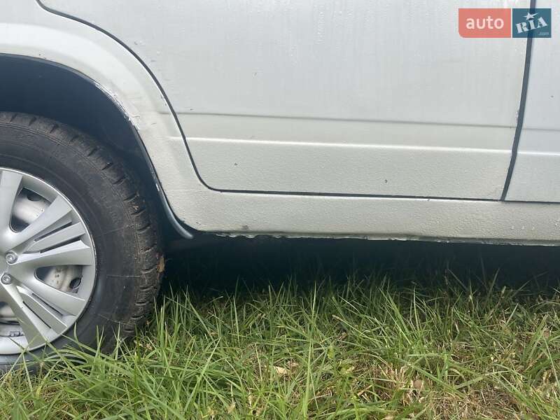 Седан ВАЗ / Lada 2107 2001 в Нежине