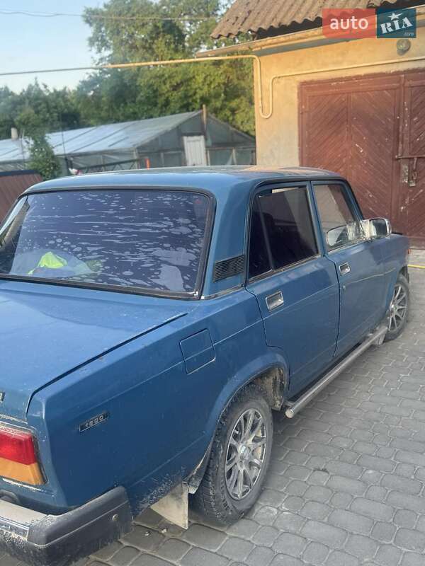 Седан ВАЗ / Lada 2107 2008 в Почаеве