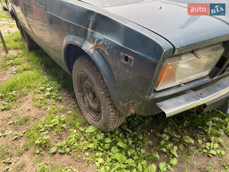 Седан ВАЗ / Lada 2107 2003 в Ромнах
