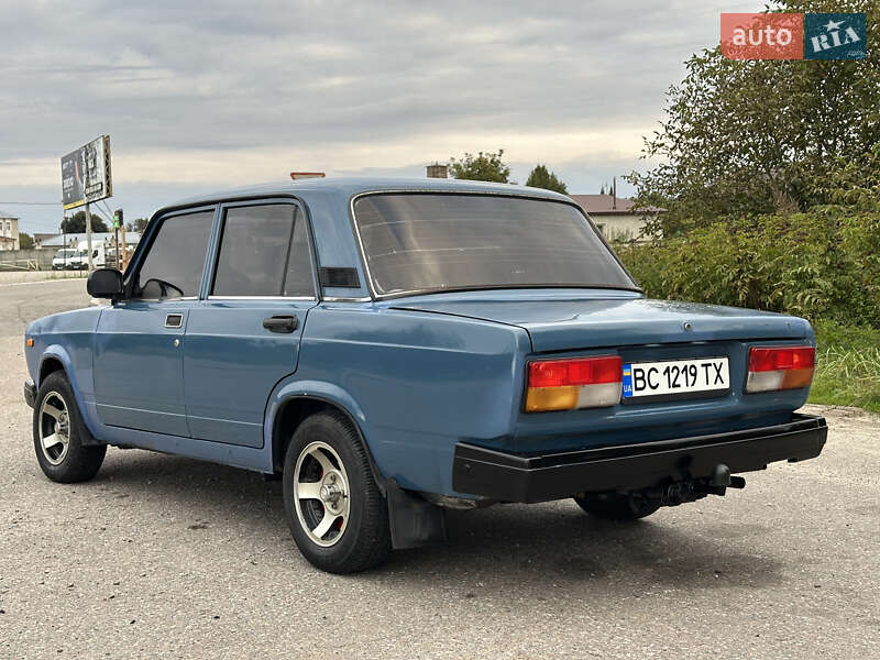 Седан ВАЗ / Lada 2107 2007 в Буске