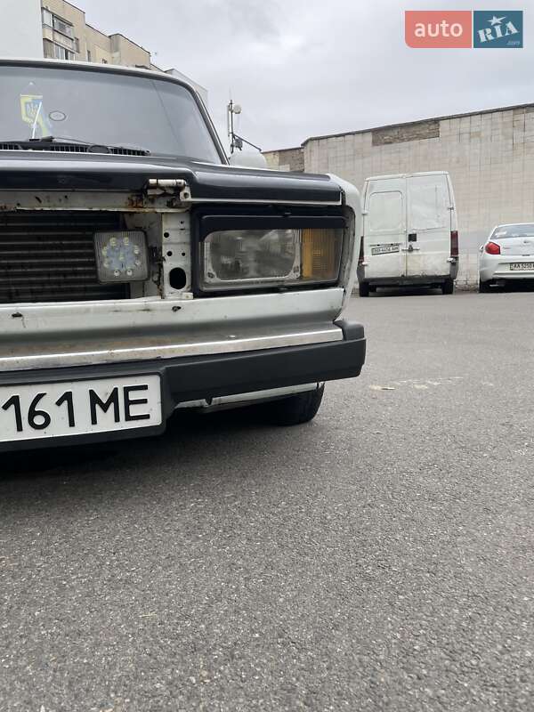 Седан ВАЗ / Lada 2107 1991 в Киеве