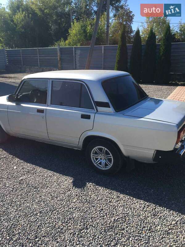 Седан ВАЗ / Lada 2107 2011 в Подволочиске