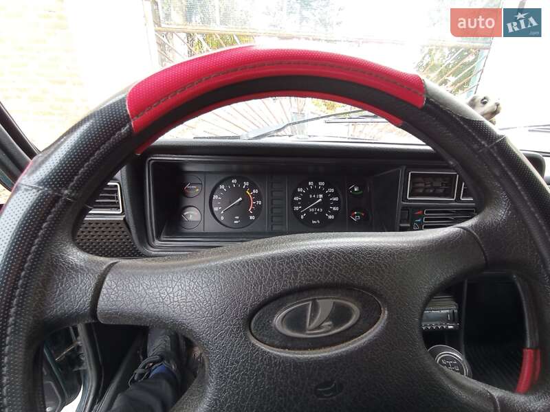 Седан ВАЗ / Lada 2107 2005 в Александрие