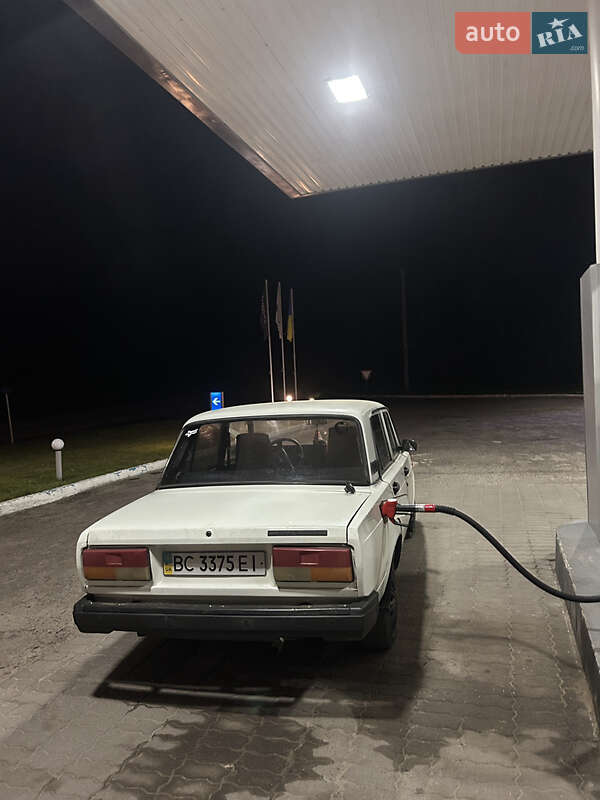 Седан ВАЗ / Lada 2107 1984 в Щирце фото 5 Седан ВАЗ / Lada 2107 1984 в Щирце