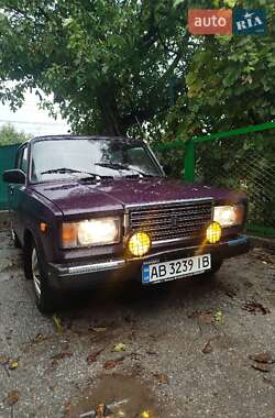 Седан ВАЗ 2107 2002 в Шпикові