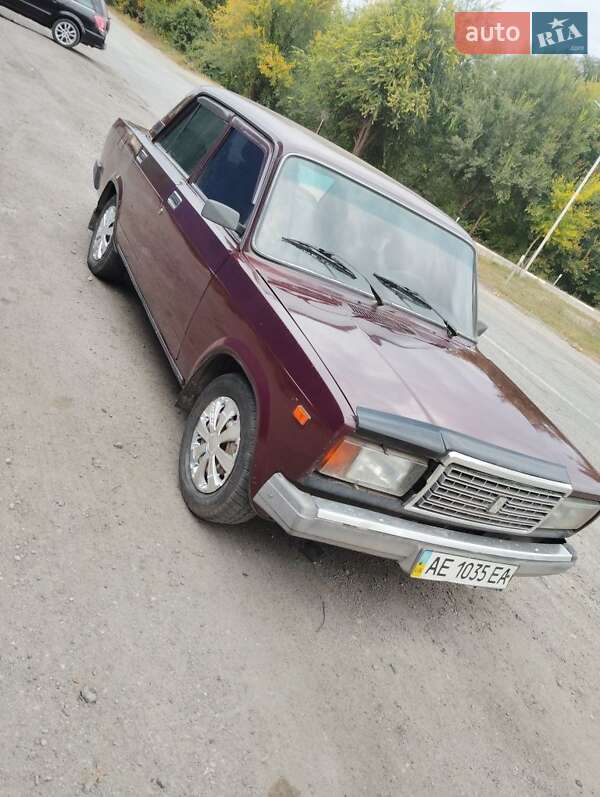 Седан ВАЗ / Lada 2107 2006 в Днепре