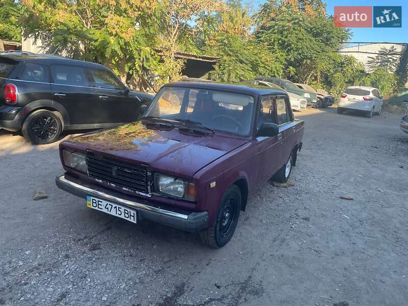 Седан ВАЗ / Lada 2107 1996 в Одесі