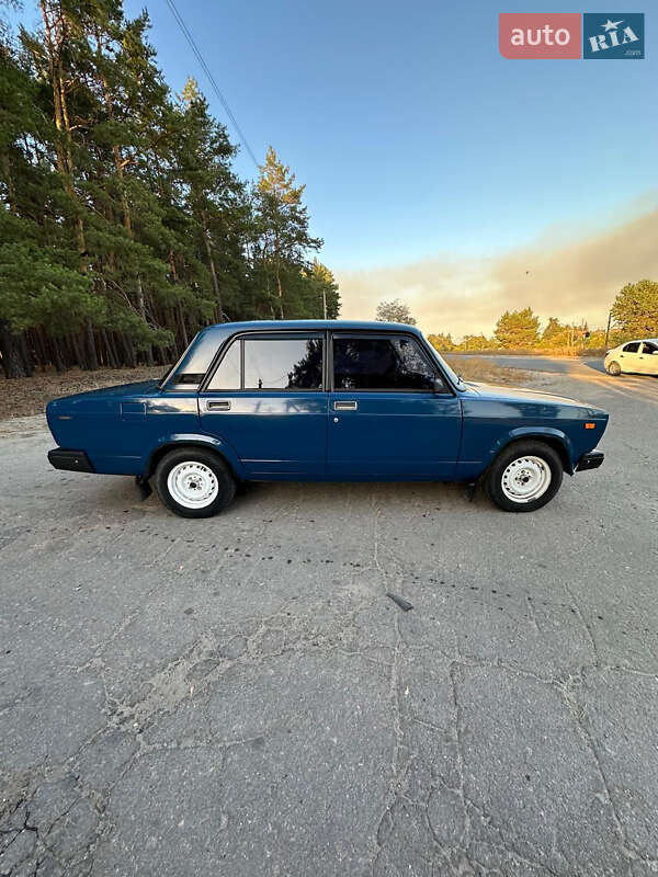 Седан ВАЗ / Lada 2107 2004 в Мерефа фото 9 Седан ВАЗ / Lada 2107 2004 в Мерефа