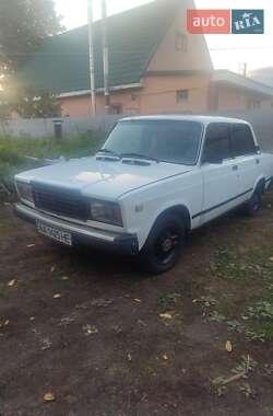 Седан ВАЗ 2107 1987 в  Седан ВАЗ 2107 1987 в