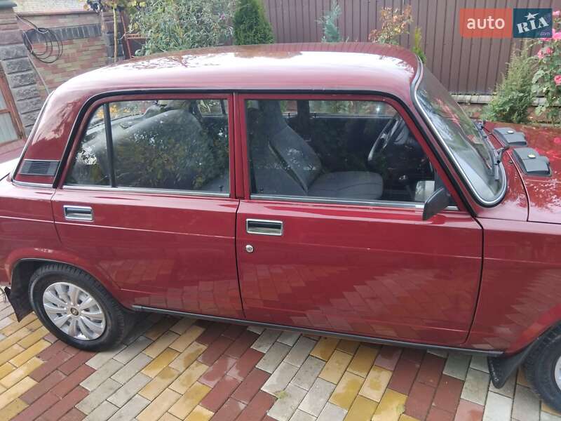 Седан ВАЗ / Lada 2107 2008 в Гоще