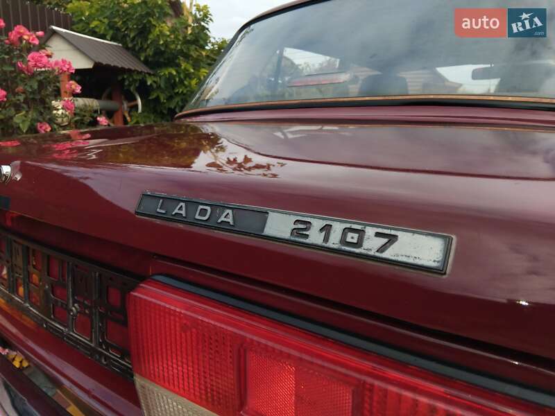 Седан ВАЗ / Lada 2107 2008 в Гоще