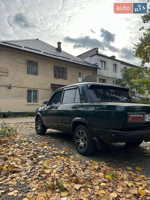 Седан ВАЗ / Lada 2107 1984 в Дніпрі